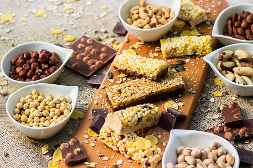 best peanut butter protein bars