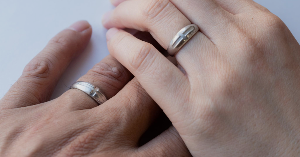 engagement ring gym